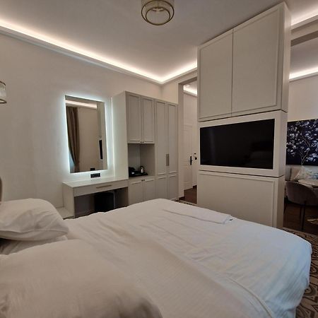 Jensen Luxury Suites Rhodes City Екстер'єр фото
