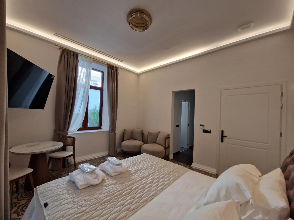 Jensen Luxury Suites Rhodes City Екстер'єр фото