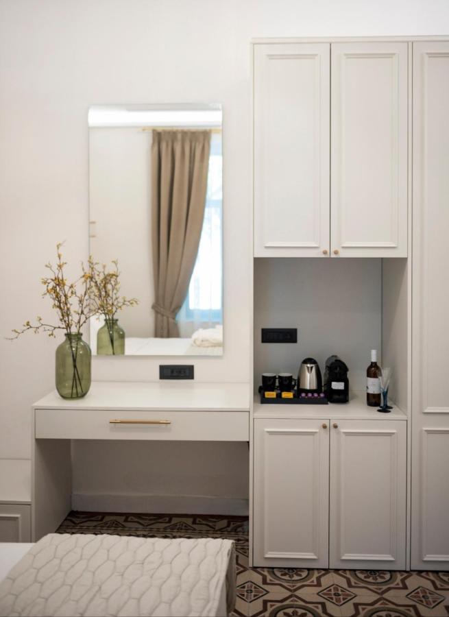 Jensen Luxury Suites Rhodes City Екстер'єр фото