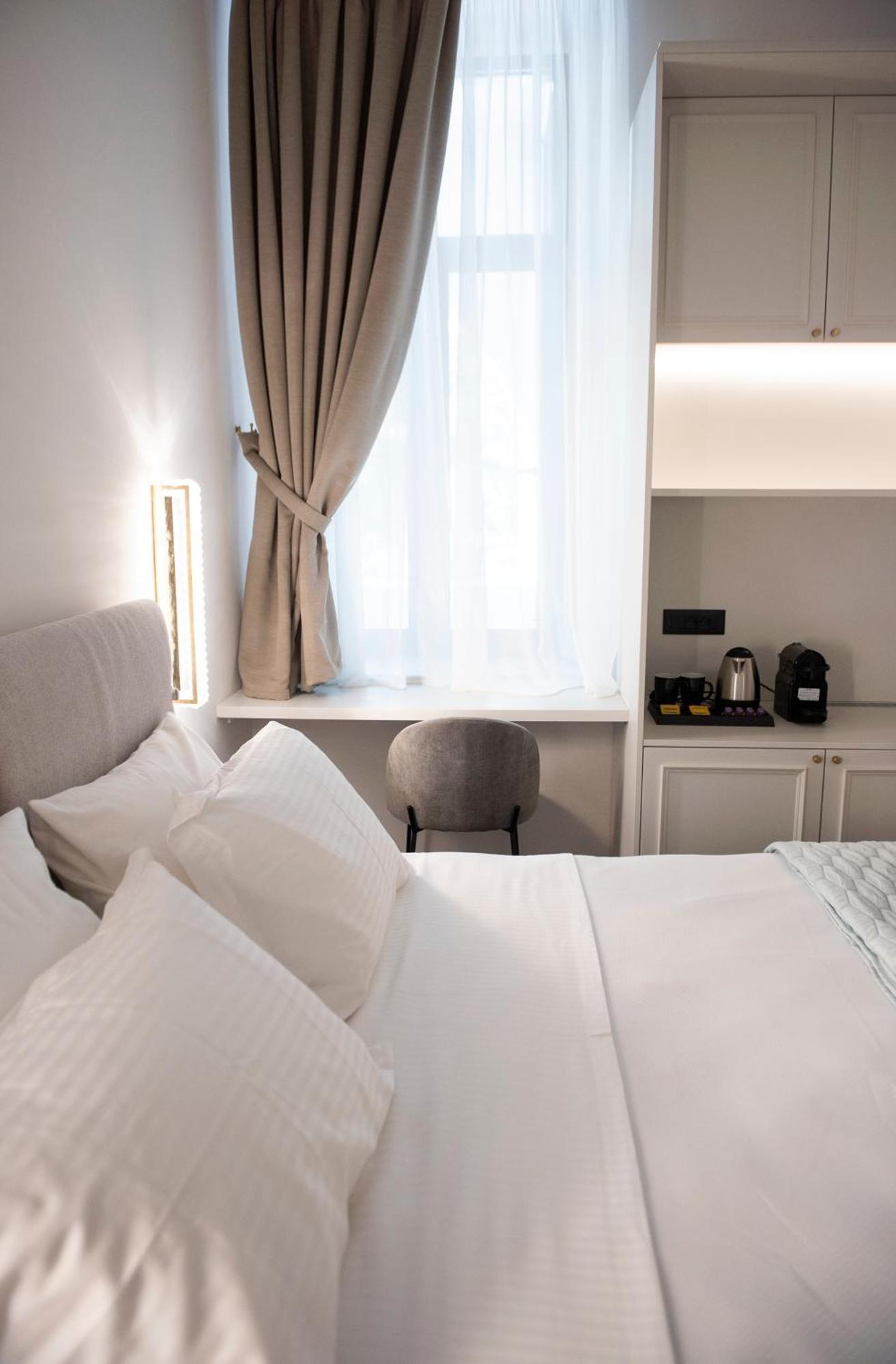 Jensen Luxury Suites Rhodes City Екстер'єр фото