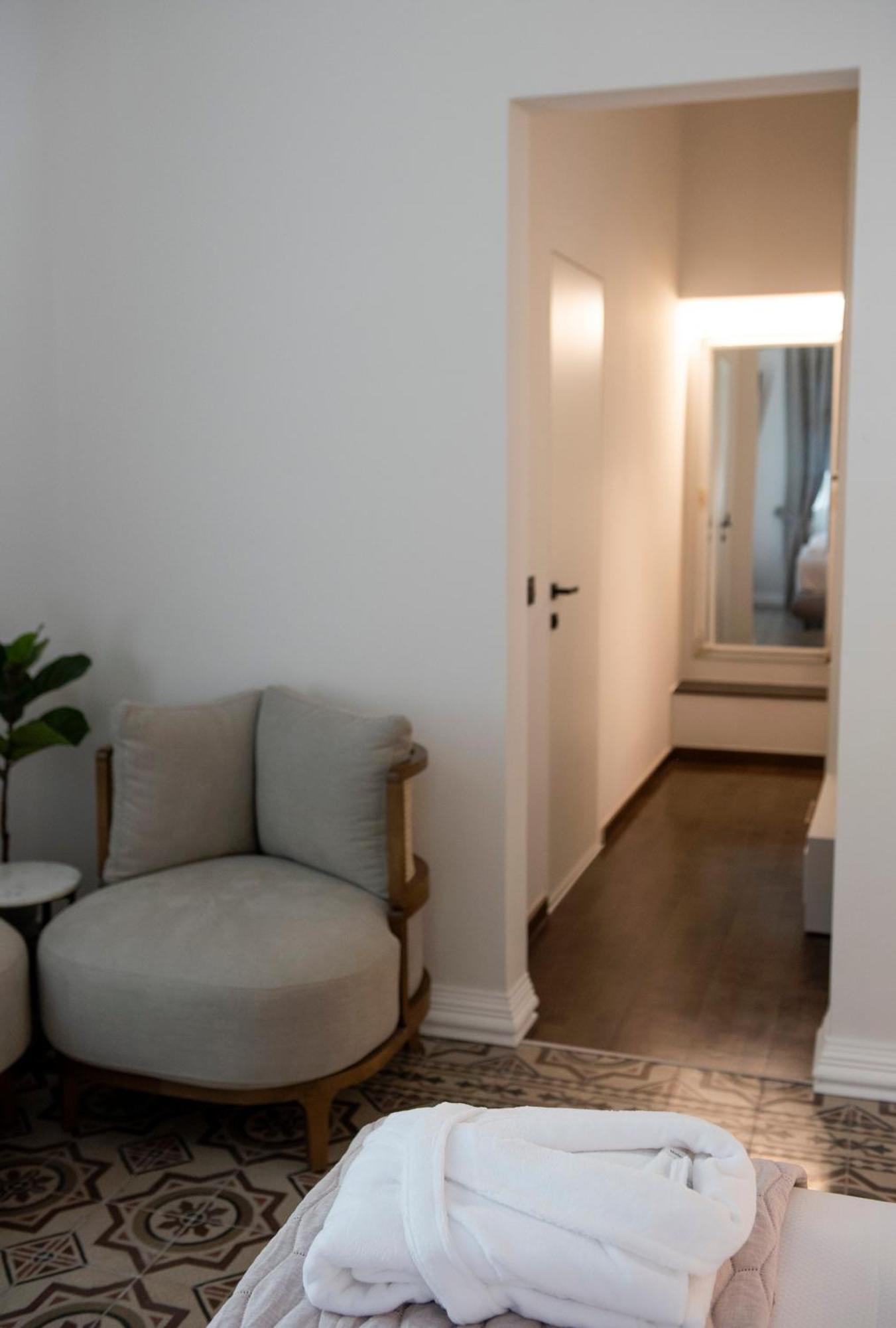 Jensen Luxury Suites Rhodes City Екстер'єр фото
