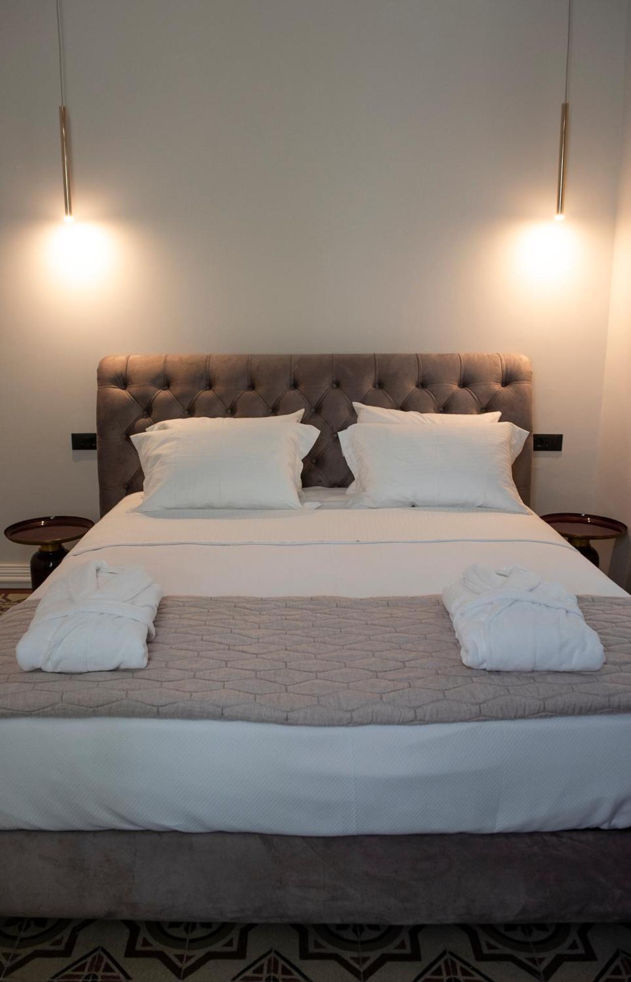 Jensen Luxury Suites Rhodes City Екстер'єр фото